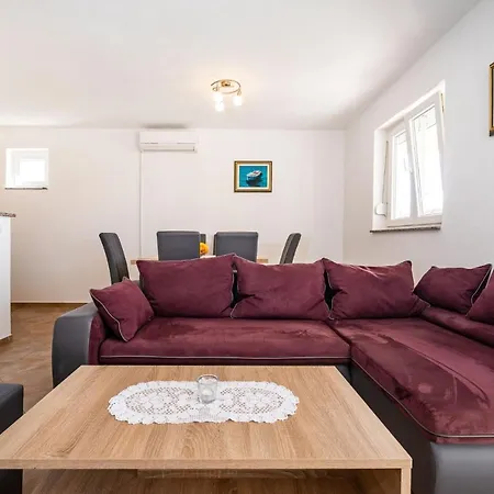 Apartman Anka Апартаменты Ясенице