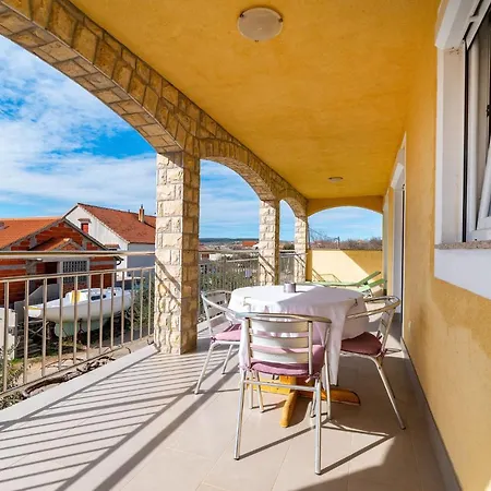 Apartman Anka * Ясенице